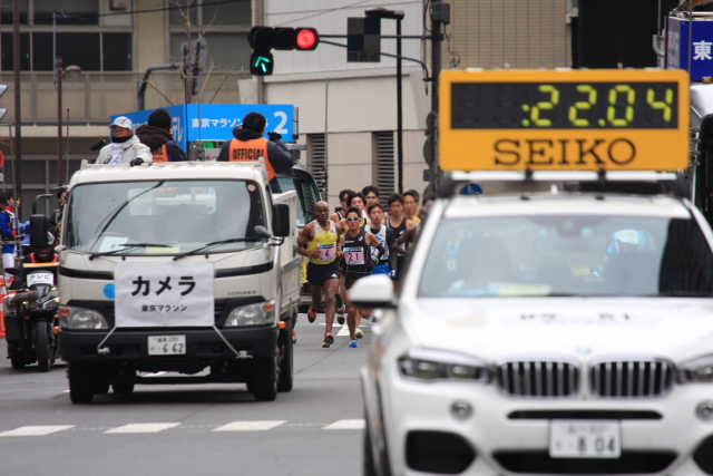 �� �� �T �� ��