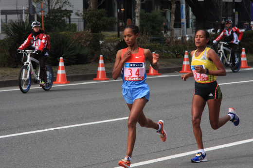 �� �� �T �� ��