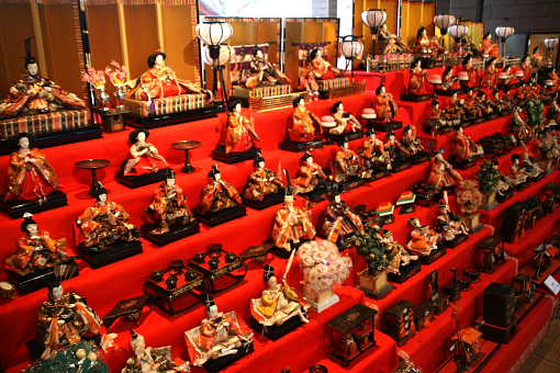 �� �� �T �� ��