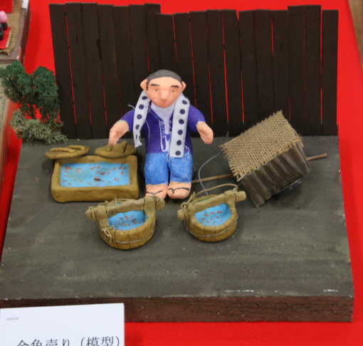 �� �� �T �� ��