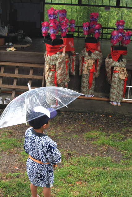 �� �� �T �� ��