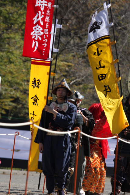 �� �� �T �� ��