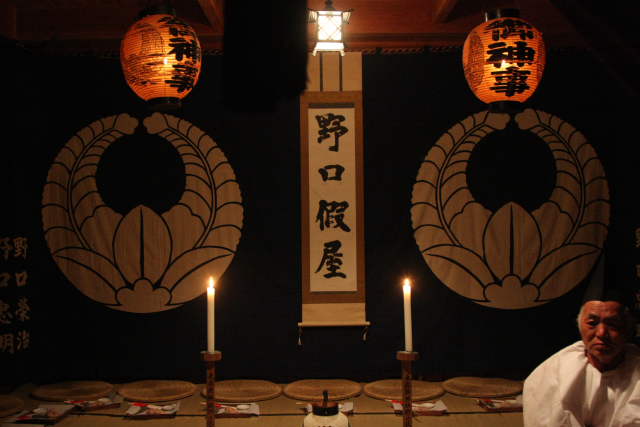 �� �� �T �� ��