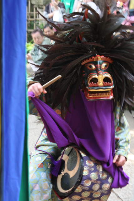 �� �� �T �� ��