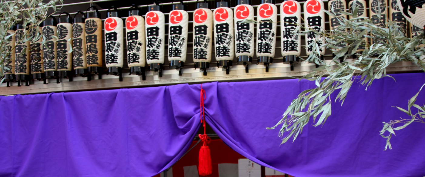 �� �� �T �� ��